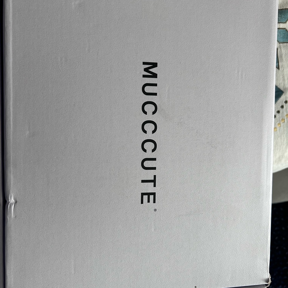 Mucccute White Thigh High Boots with Zipper - Picture 6 of 8